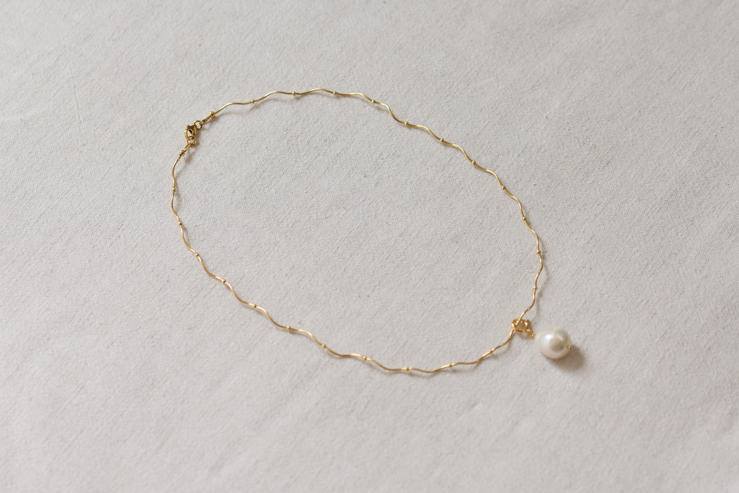 BY MY HANDS Baroque Charm Ripple Chain Necklace