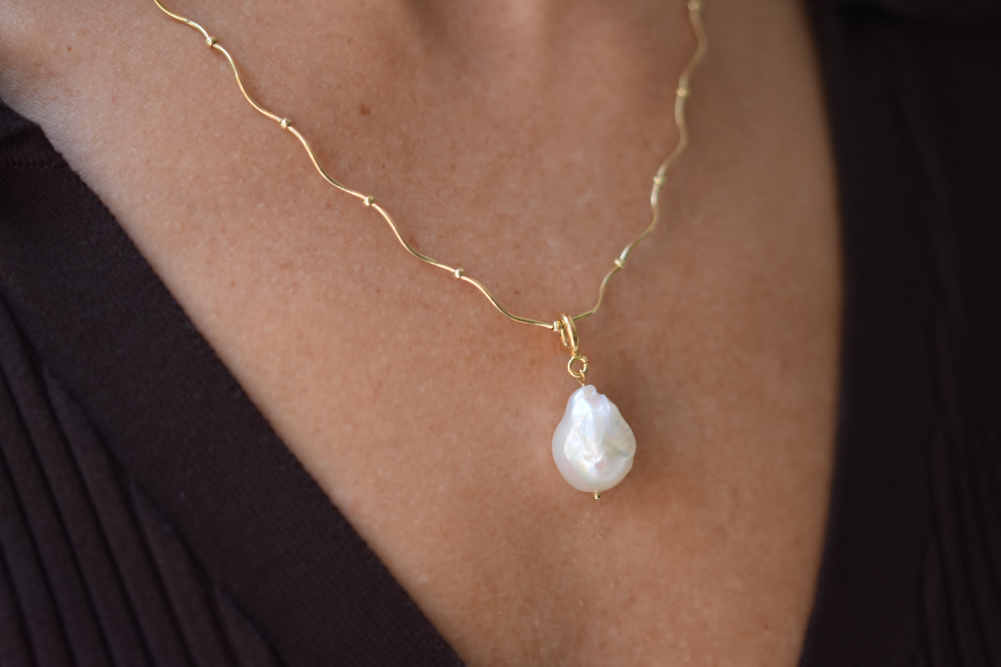 BY MY HANDS Baroque Charm Ripple Chain Necklace