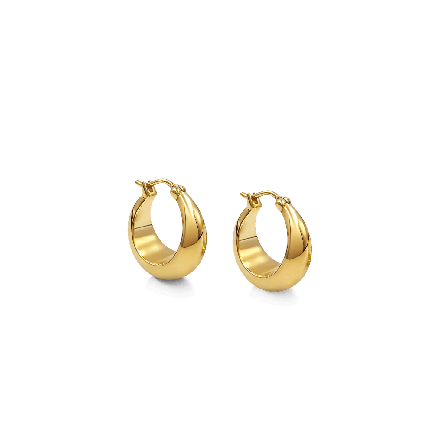 Daphine Oli hoops mini in gold.