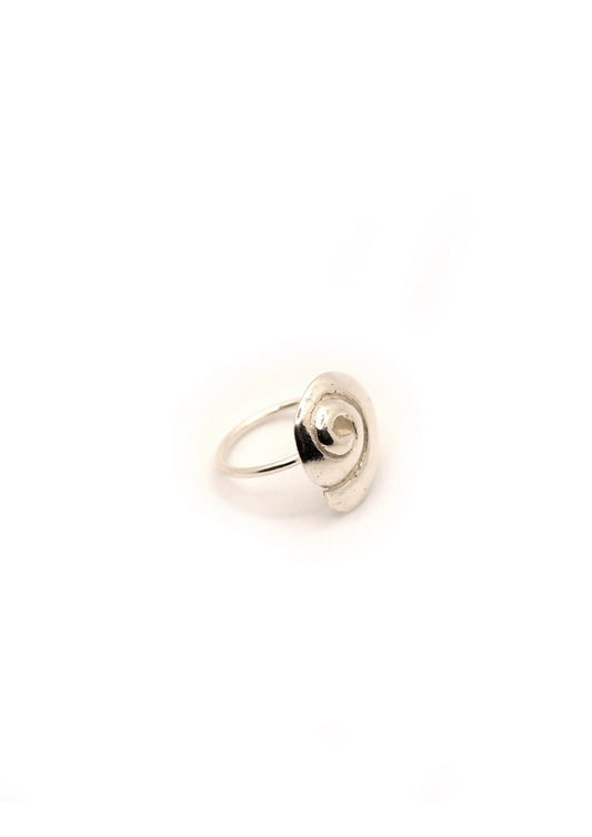 Hannah Bourn Periwinkle spiral swirl shell ring in silver.